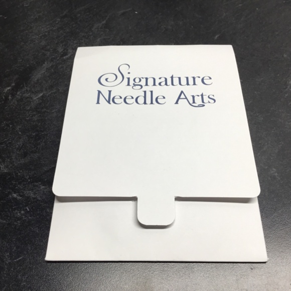 Signature Needle Arts interchangeable circular knitting needles - Picture 2 of 4